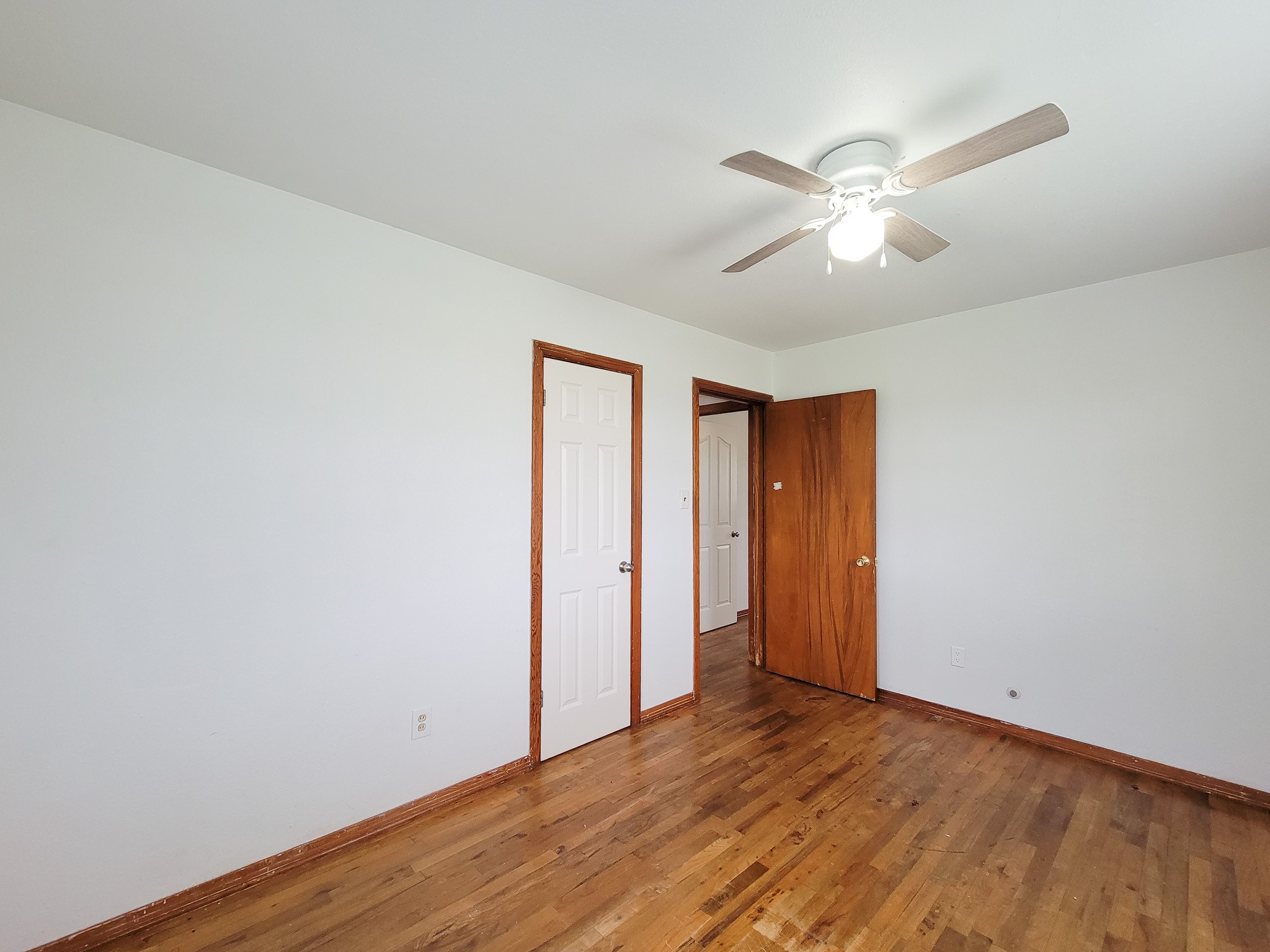 409 North Parrish Street Angleton, TX 77515 - Photo 16 of 27