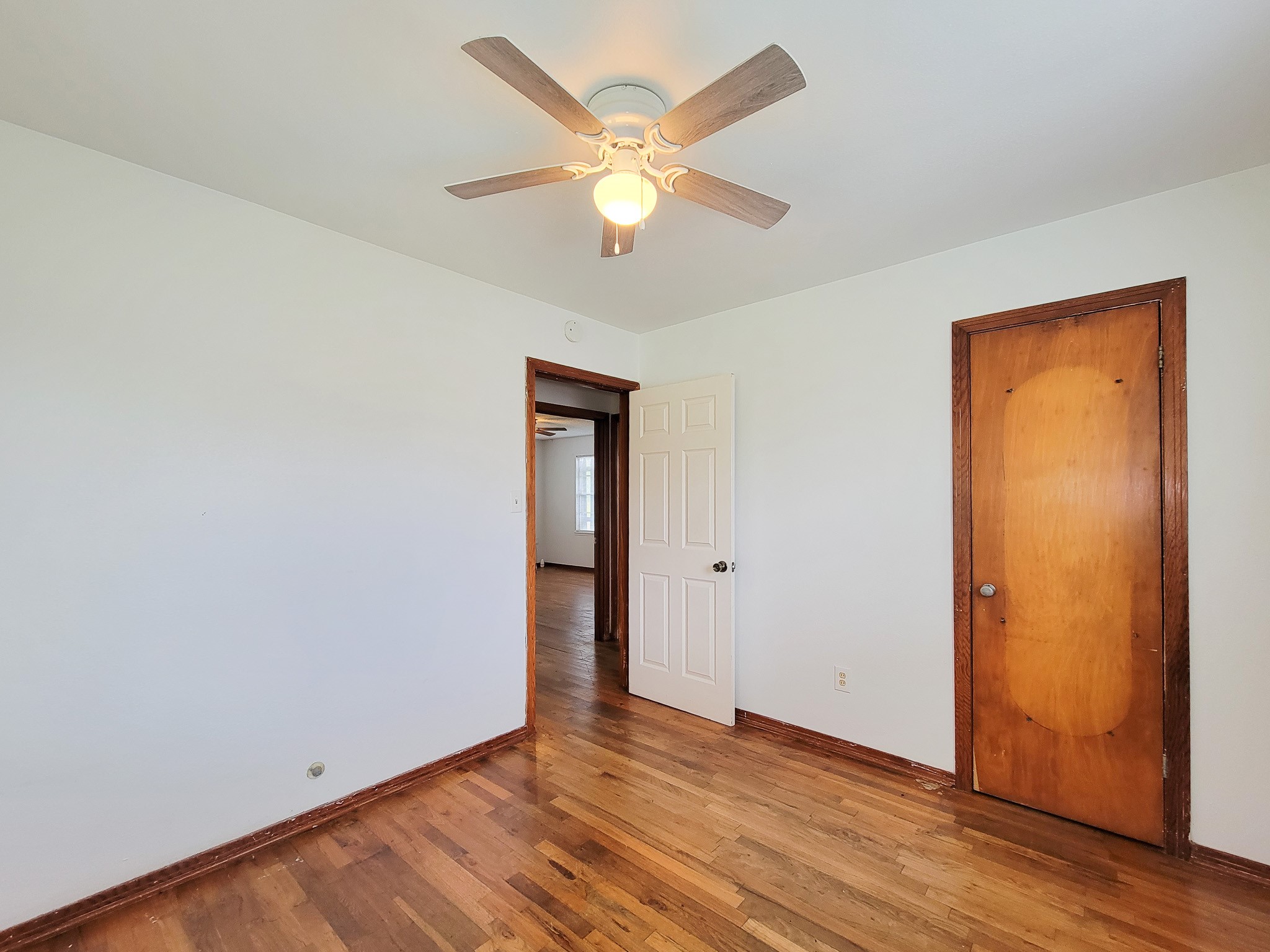 409 North Parrish Street Angleton, TX 77515 - Photo 19 of 27