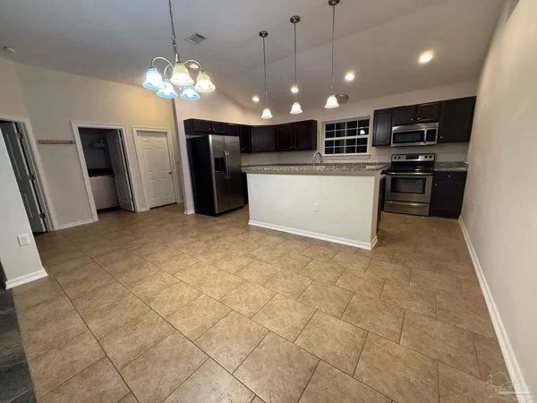 $1,925 | 6640 Tidal Bay Drive, Milton, FL 32583