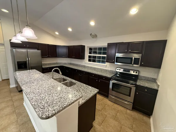 $1,925 | 6640 Tidal Bay Drive, Milton, FL 32583