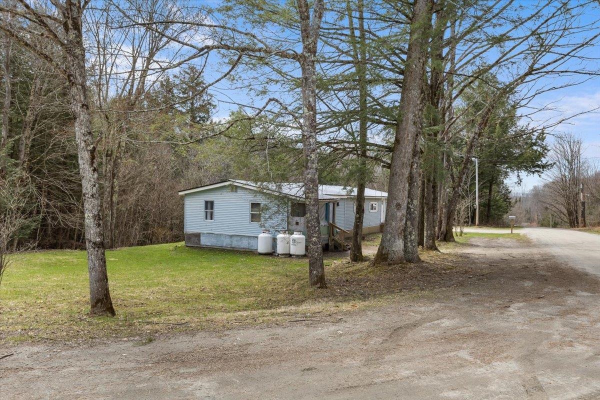 1194 Sheldon Brook Road Kirby, VT 05851 - Photo 6 of 26
