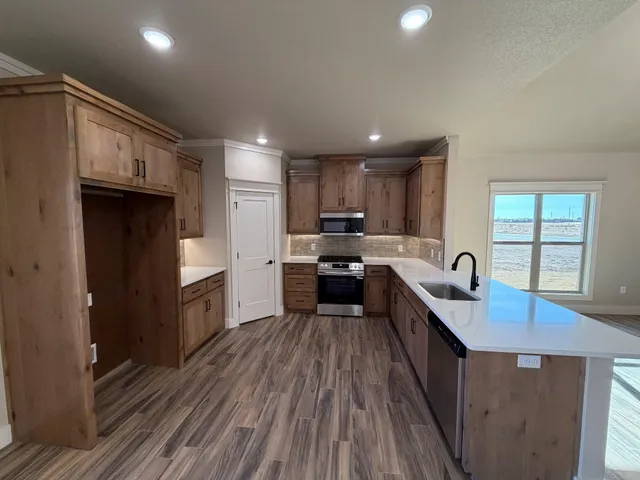 $2,400 | 406 Essex Lane, Wolfforth, TX 79382