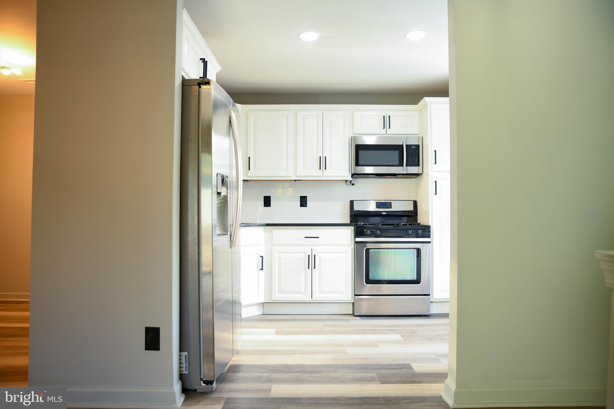 434 Atlanta Court Sewell, NJ 08080 - Photo 3 of 48