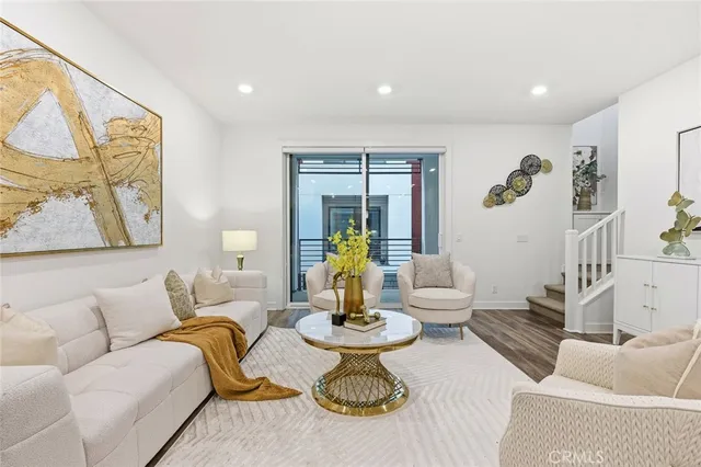 $1,100,000 | 167 Waypoint, Tustin, CA 92782