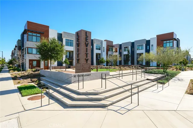 $1,100,000 | 167 Waypoint, Tustin, CA 92782