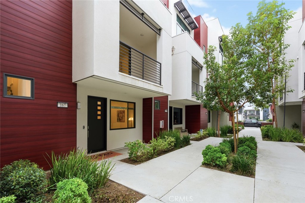 167 Waypoint Tustin, CA 92782 - Photo 5 of 31