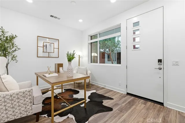 $1,100,000 | 167 Waypoint, Tustin, CA 92782