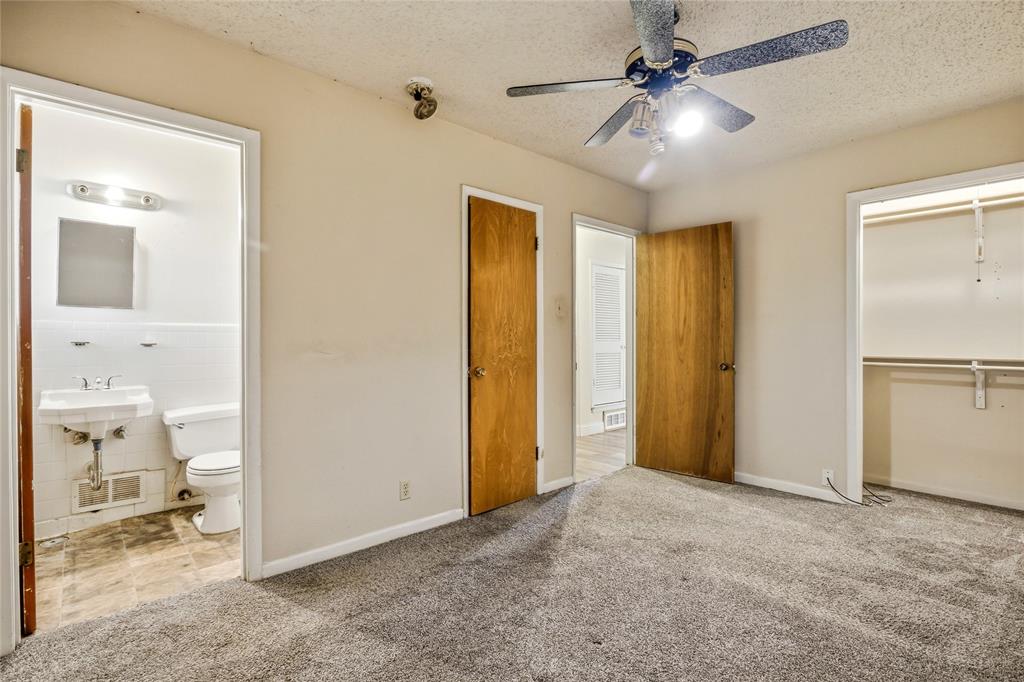 8712 Guadalupe Road Fort Worth, TX 76116 - Photo 17 of 25 a view of a room with closet area