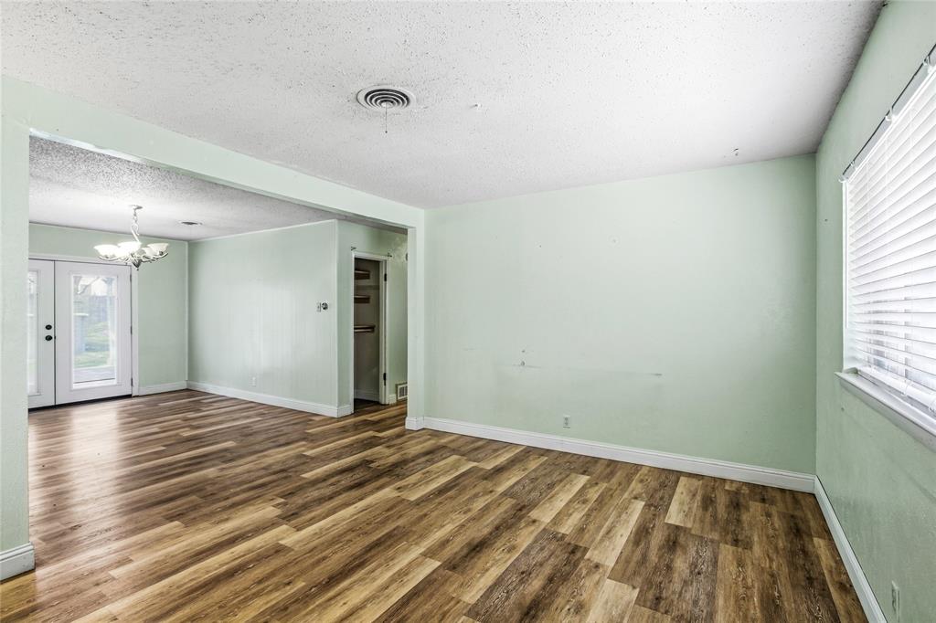 8712 Guadalupe Road Fort Worth, TX 76116 - Photo 19 of 25 a view of an empty room and window