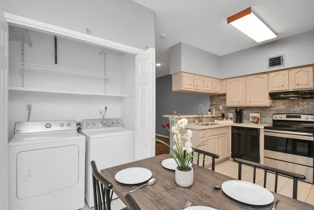 $144,900 | 2626 Holly Hall Street, Unit 1207, Houston, TX 77054