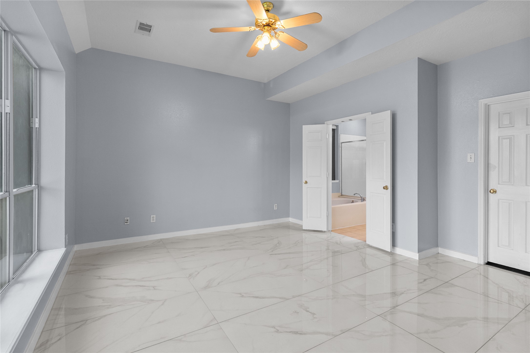127 St Finans Way Houston, TX 77015 - Photo 16 of 25
