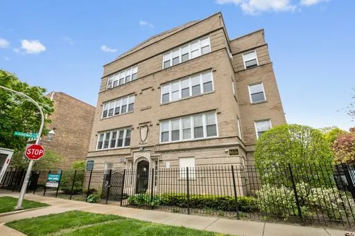 $1,875 | 1611 West Juneway Terrace, Unit 2F, Chicago, IL 60626