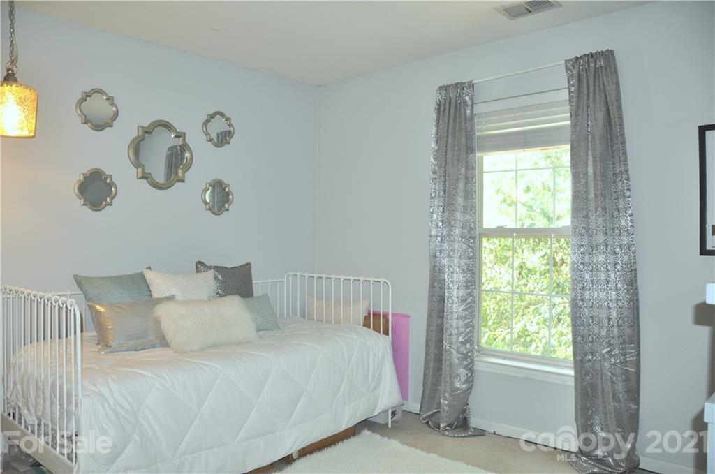 1015 Clearbrook Road Matthews, NC 28105 - Photo 21 of 37 Gallery Image 21