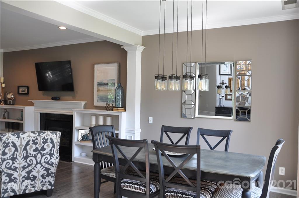 1015 Clearbrook Road Matthews, NC 28105 - Photo 6 of 37 Gallery Image 6
