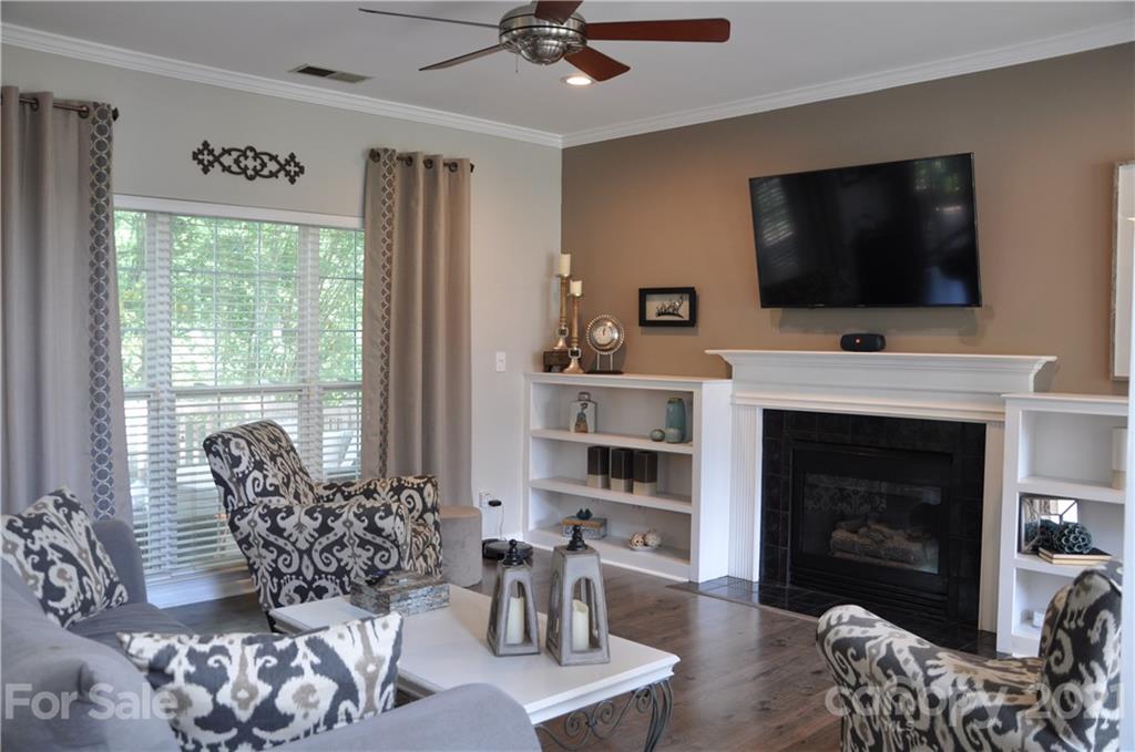 1015 Clearbrook Road Matthews, NC 28105 - Photo 8 of 37 Gallery Image 8