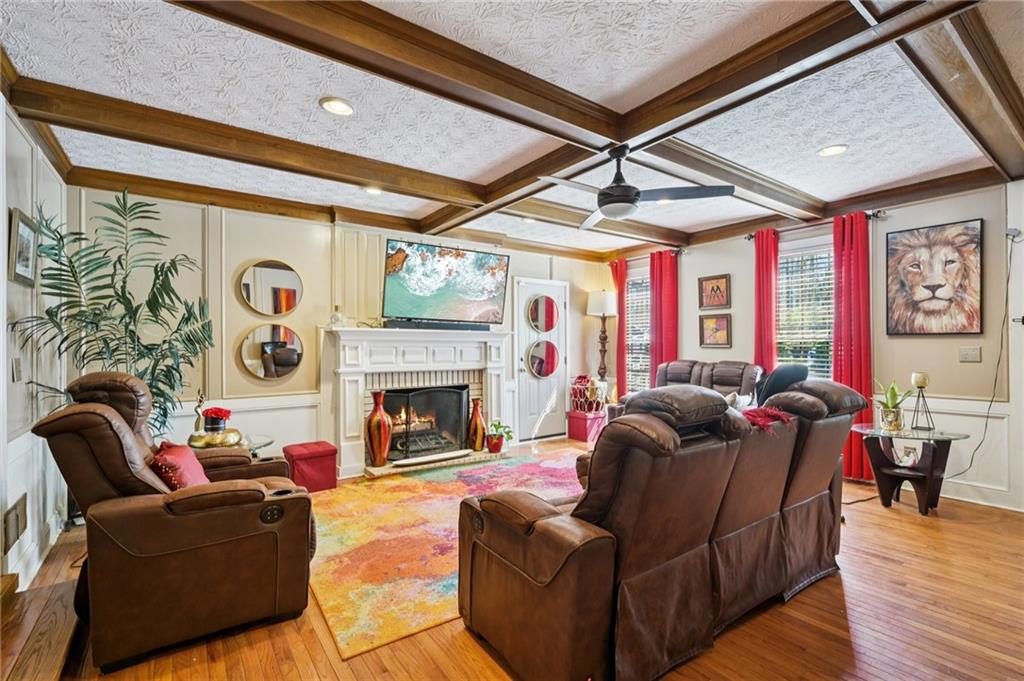 3085 Juhan Road Southwest Stone Mountain, GA 30087 - Photo 3 of 27