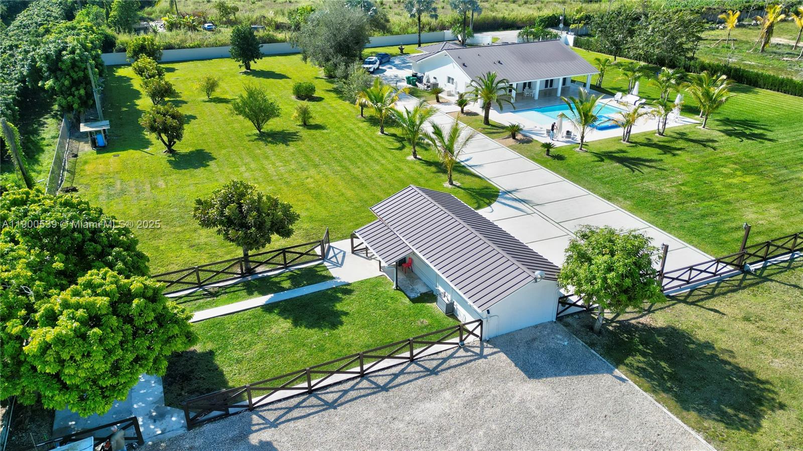 20407 Southwest 226th Street Miami, FL 33170 - Photo 16 of 71