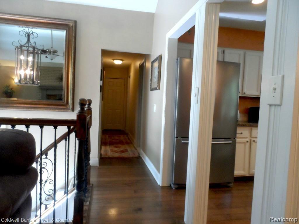 1796 Ridge Road White Lake, MI 48383 - Photo 25 of 36 SAM_0058.jpg