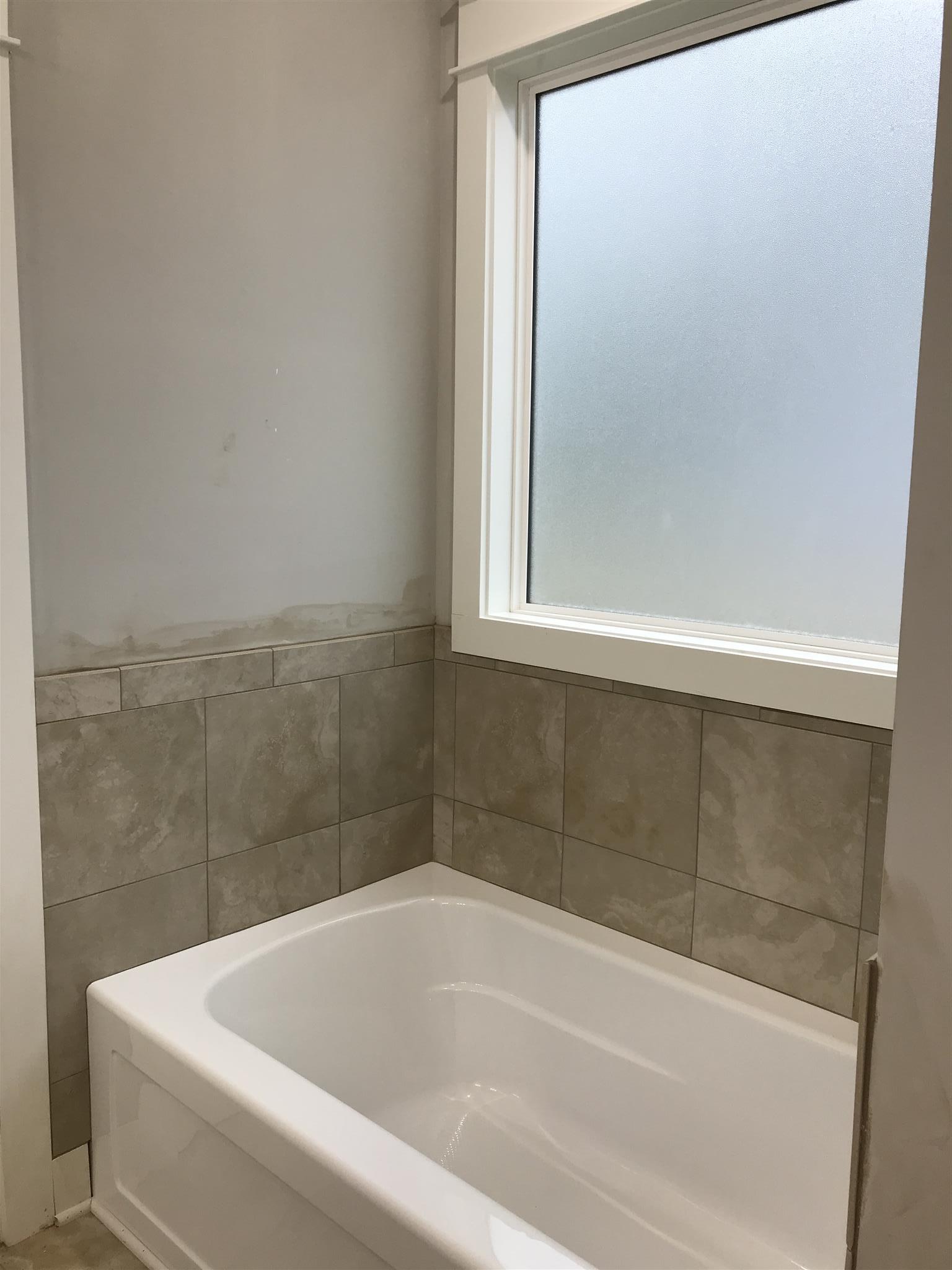 409 Harding Drive Lebanon, TN 37087 - Photo 13 of 17 Master Bath Garden Tub