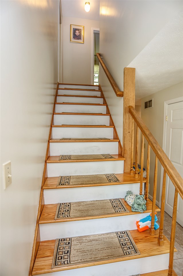 9 Cobble Hill Road Nashua, NH 03062 - Photo 13 of 26