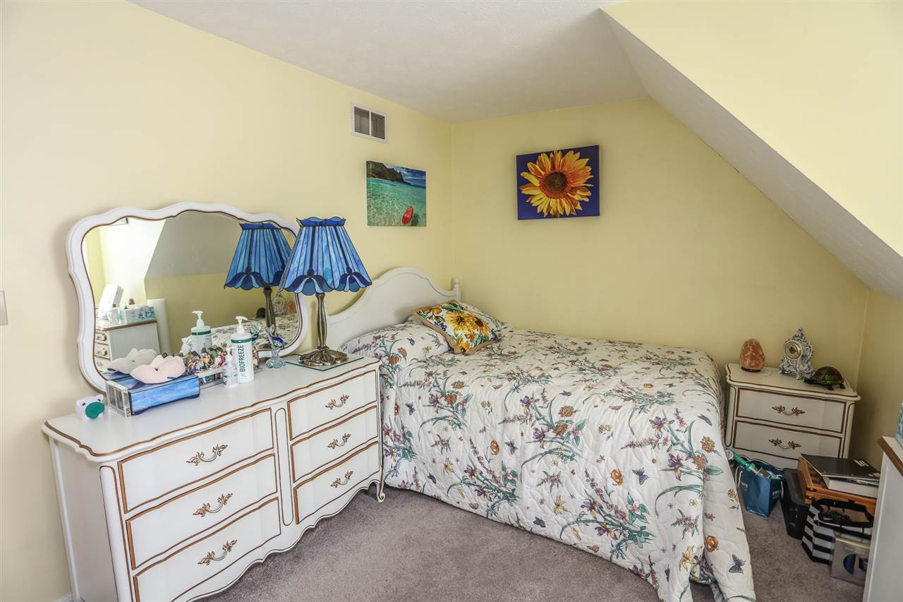 9 Cobble Hill Road Nashua, NH 03062 - Photo 20 of 26