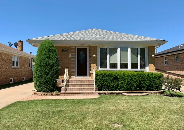 $2,950 | 4420 Opal Avenue, Norridge, IL 60706