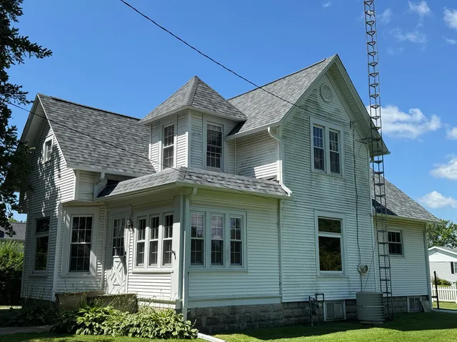 $140,000 | 302 South John Street, Sublette, IL 61367