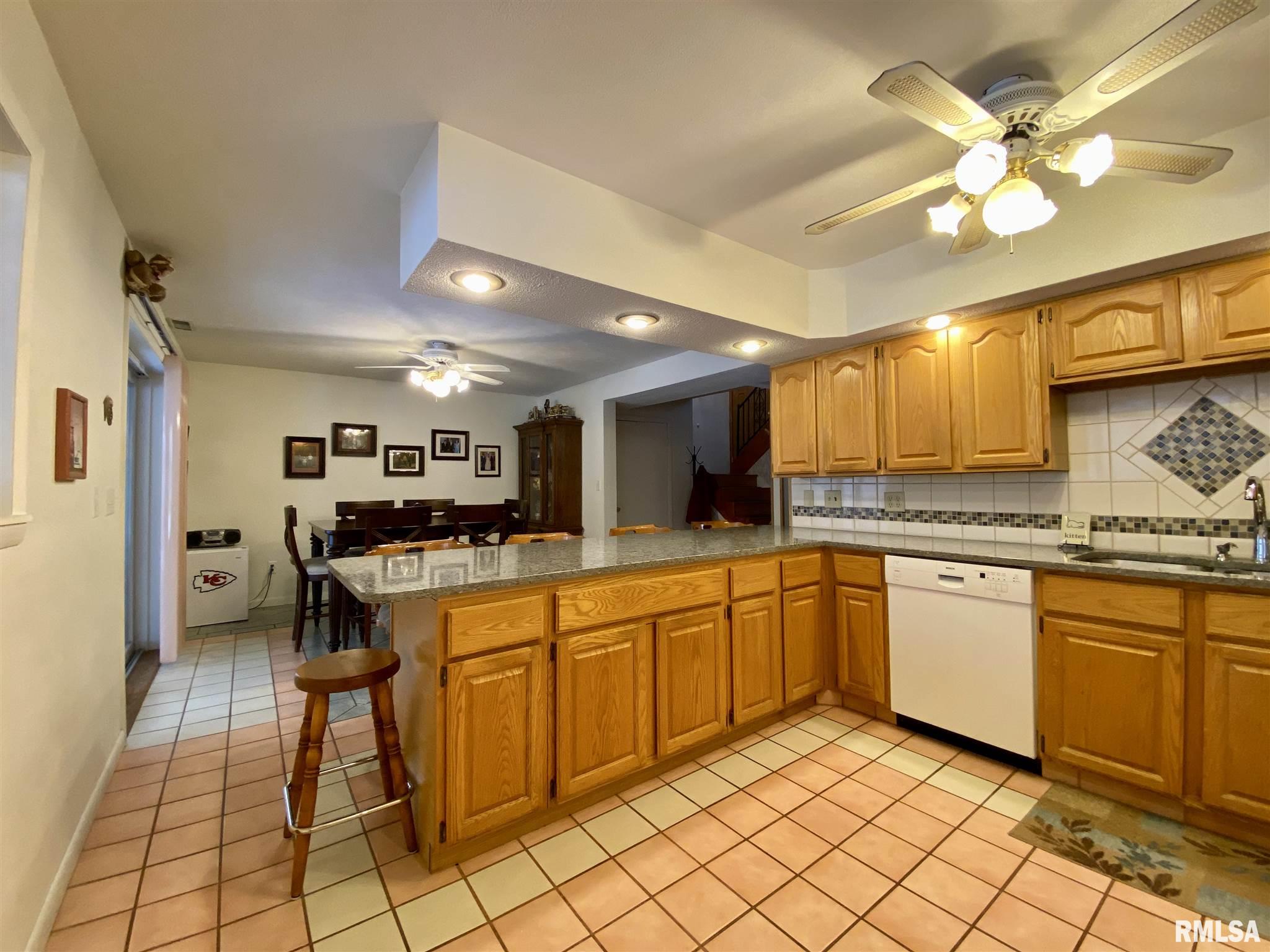 269 Jana Road Macomb, IL 61455 - Photo 12 of 29 Gallery Image 12