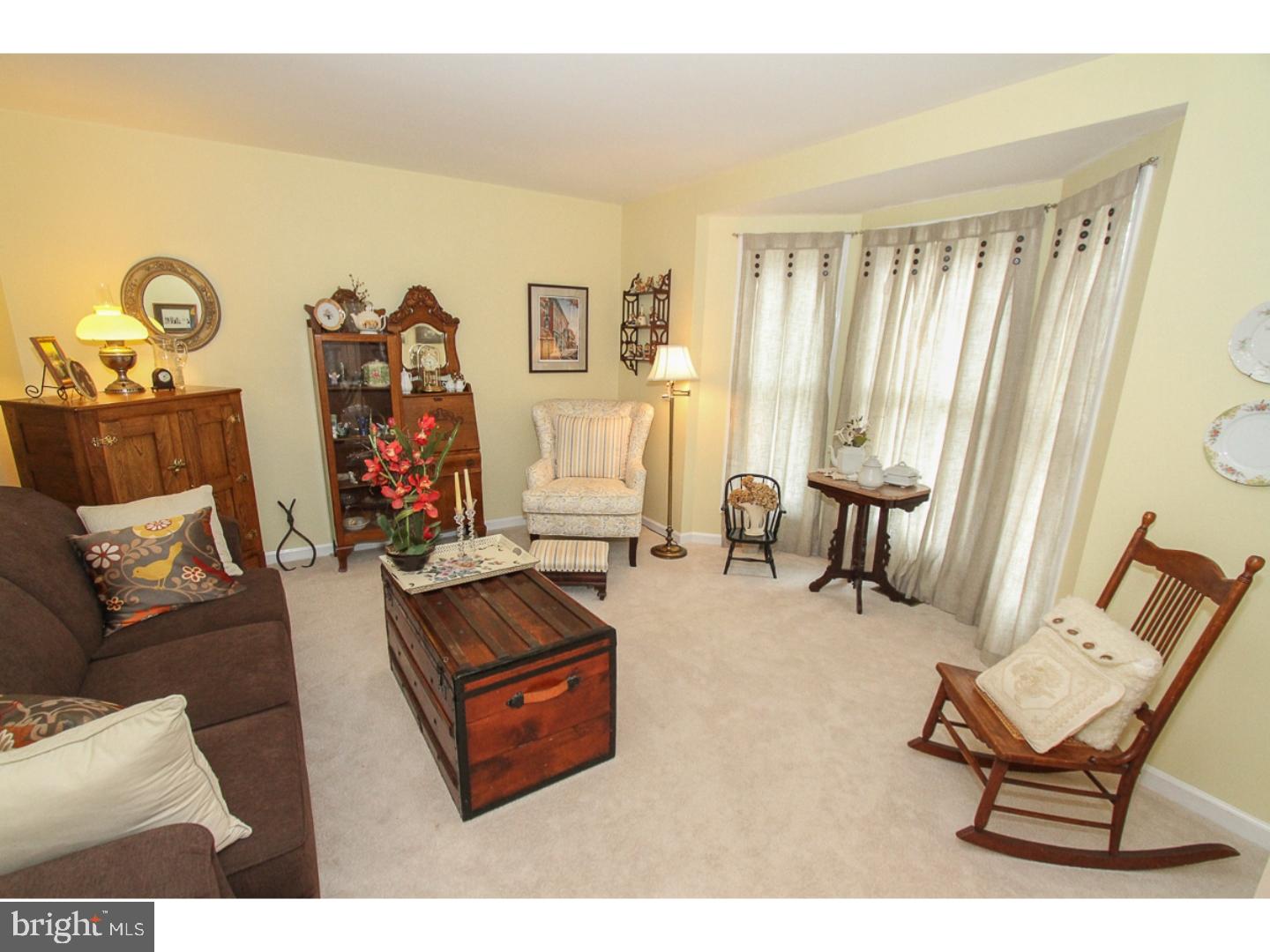 2460 Romig Road Gilbertsville, PA 19525 - Photo 2 of 25 Living Room
