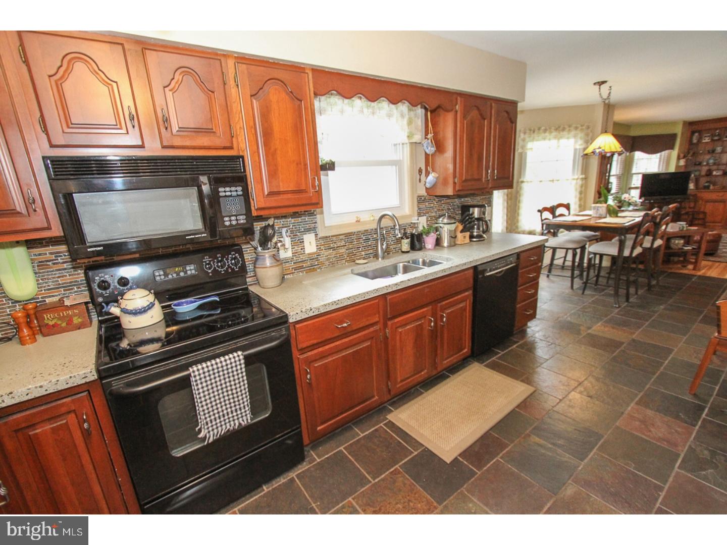 2460 Romig Road Gilbertsville, PA 19525 - Photo 4 of 25 Kitchen