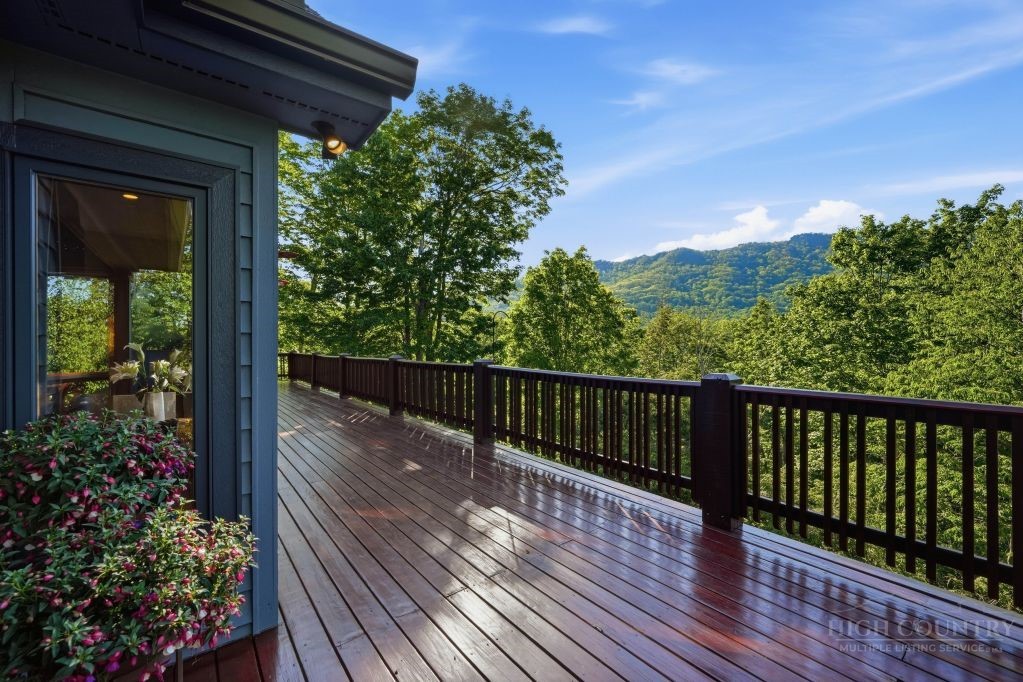 95 Laurel Ridge Lane Banner Elk, NC 28604 - Photo 6 of 50