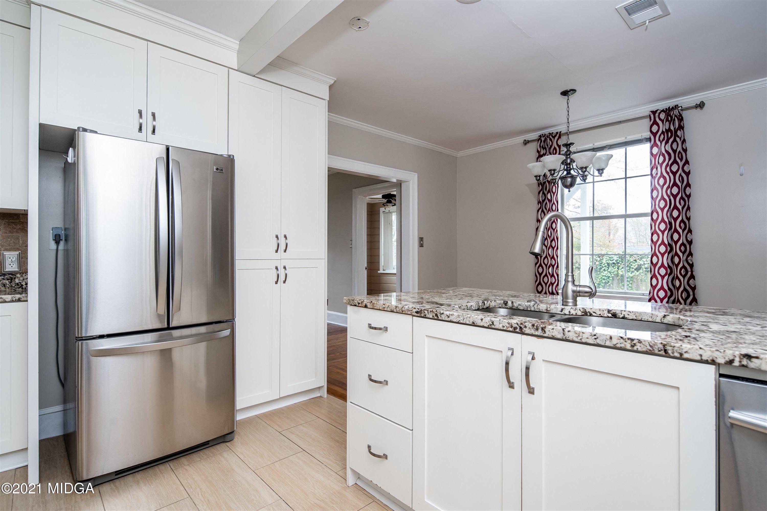 3722 Avon Road Macon, GA 31204 - Photo 11 of 22 19-DSC00605