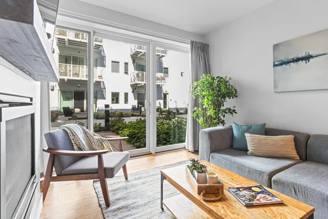 $625,000 | 383 Commercial Street, Unit 315, Portland, ME 04101