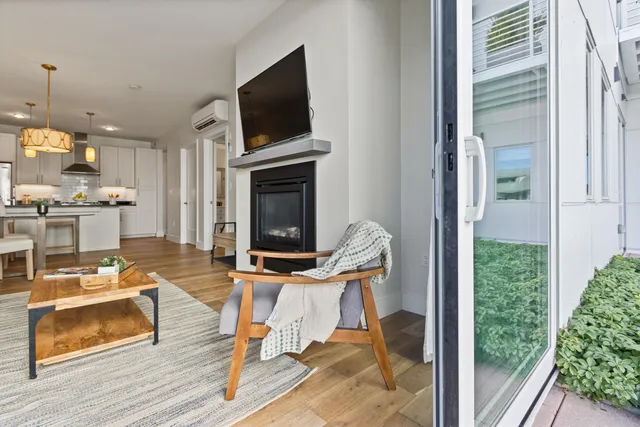 $625,000 | 383 Commercial Street, Unit 315, Portland, ME 04101