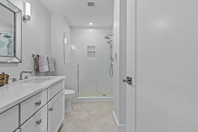 $625,000 | 383 Commercial Street, Unit 315, Portland, ME 04101