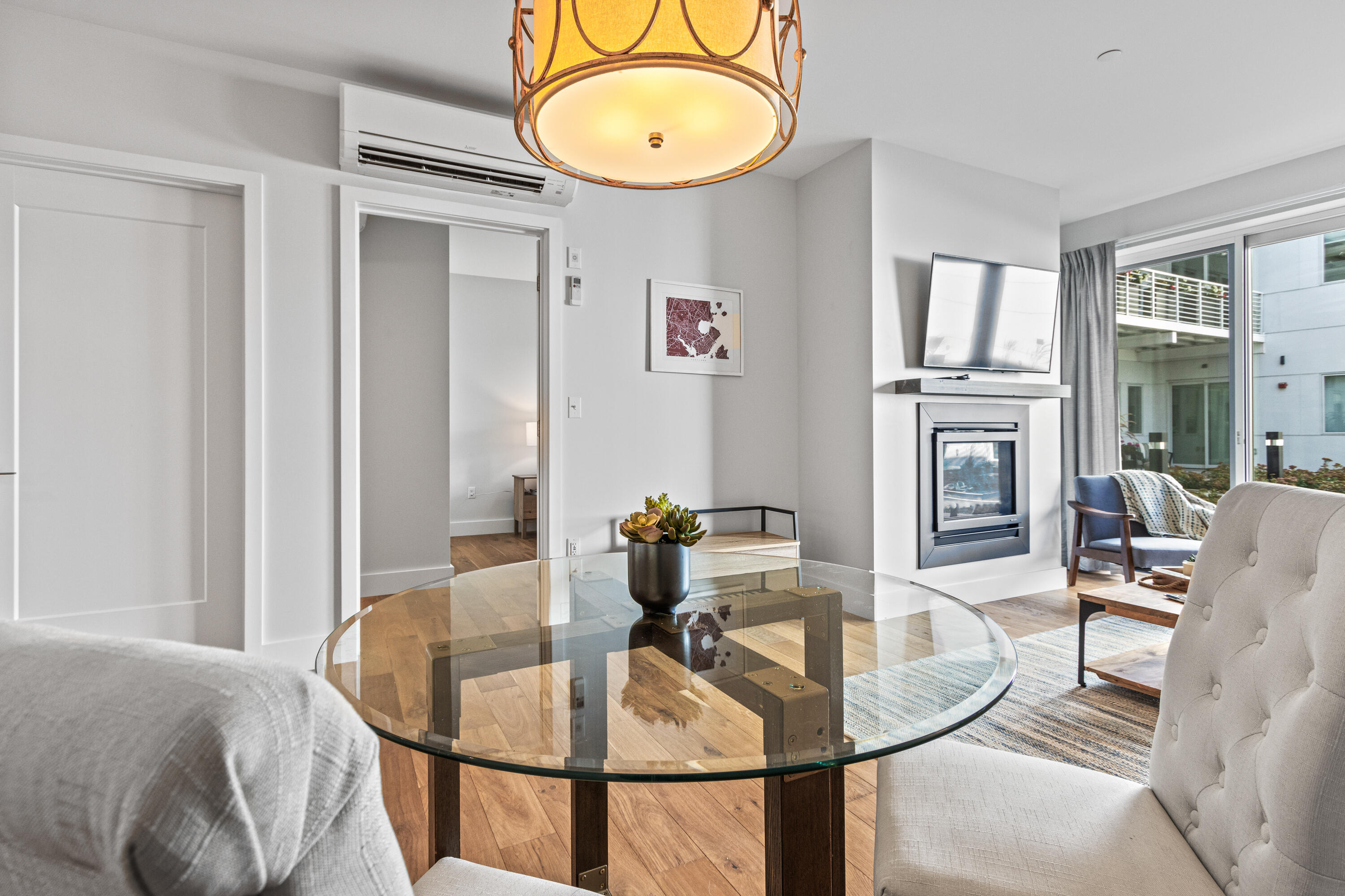 383 Commercial Street, Unit 315 Portland, ME 04101 - Photo 10 of 32 Dining Area