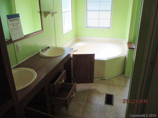 2352 Salem Church Road Lincolnton, NC 28092 - Photo 5 of 12 Gallery Image 5