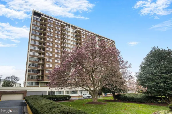 $2,700 | 1220 Blair Mill Road, Unit 605, Silver Spring, MD 20910