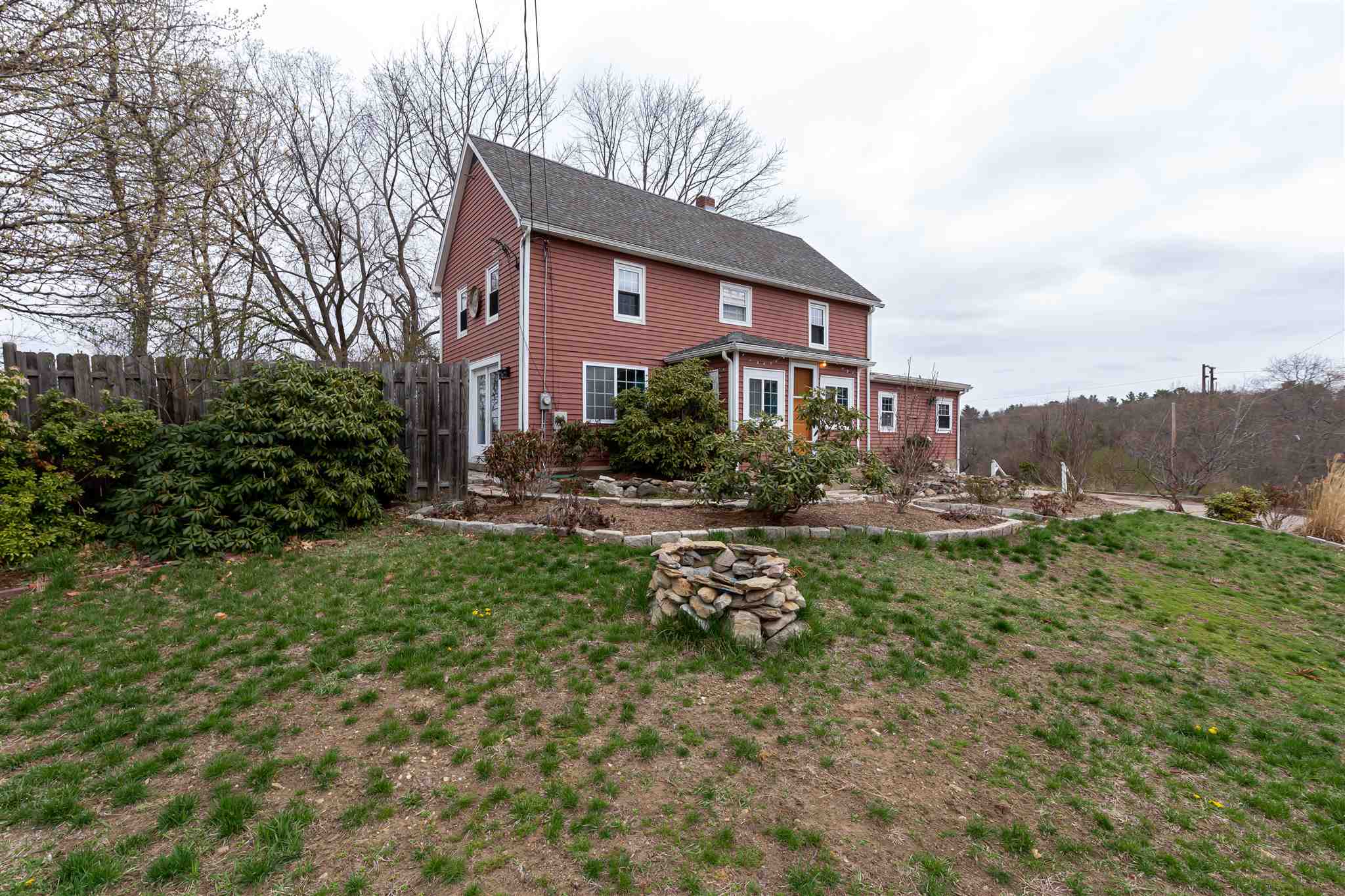 99 Sullivan Road Hudson, NH 03051 - Photo 4 of 36