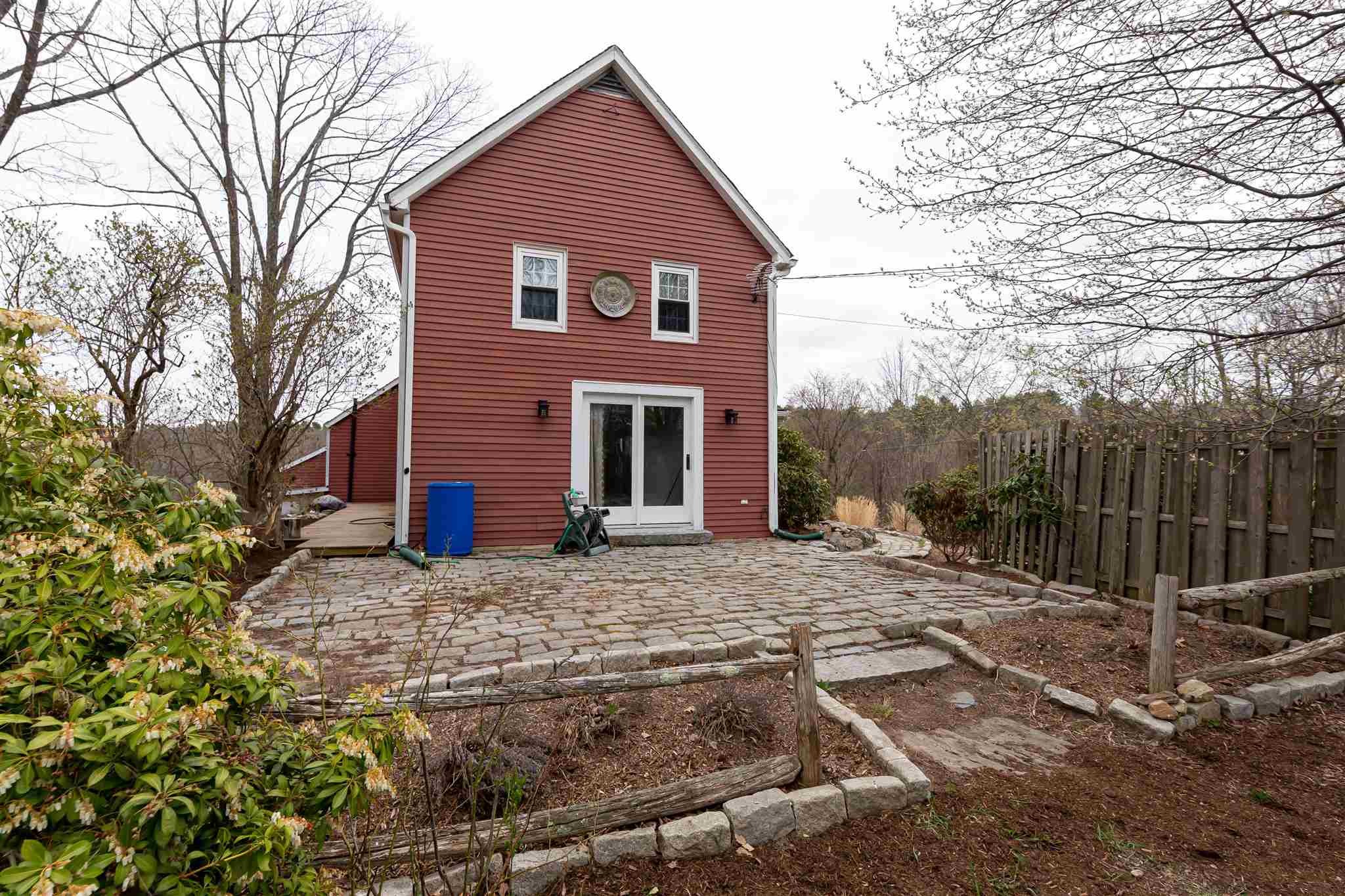99 Sullivan Road Hudson, NH 03051 - Photo 5 of 36