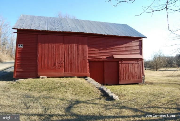 39505 Rodeffer Road Lovettsville, VA 20180 - Photo 29 of 30 Barn