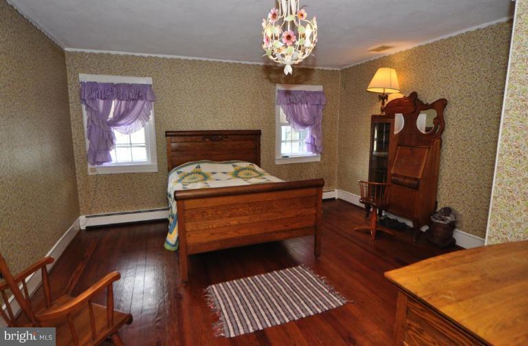39505 Rodeffer Road Lovettsville, VA 20180 - Photo 6 of 30 Bedroom #2