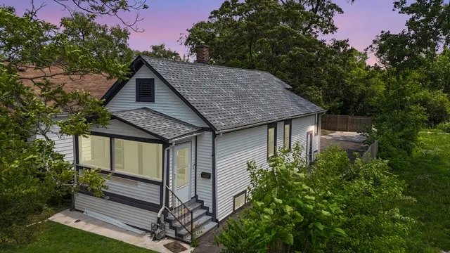 $110,000 | 14807 Paulina Street, Harvey, IL 60426