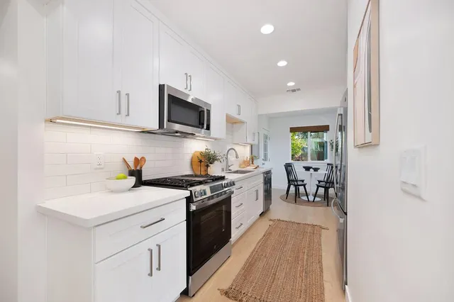 $749,500 | 717 North Hobson Avenue, West Sacramento, CA 95605