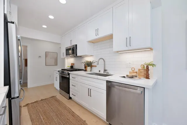 $749,500 | 717 North Hobson Avenue, West Sacramento, CA 95605