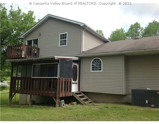1328 Strawberry Road St. Albans, WV 25177 - Photo 14 of 15 Exterior Front.