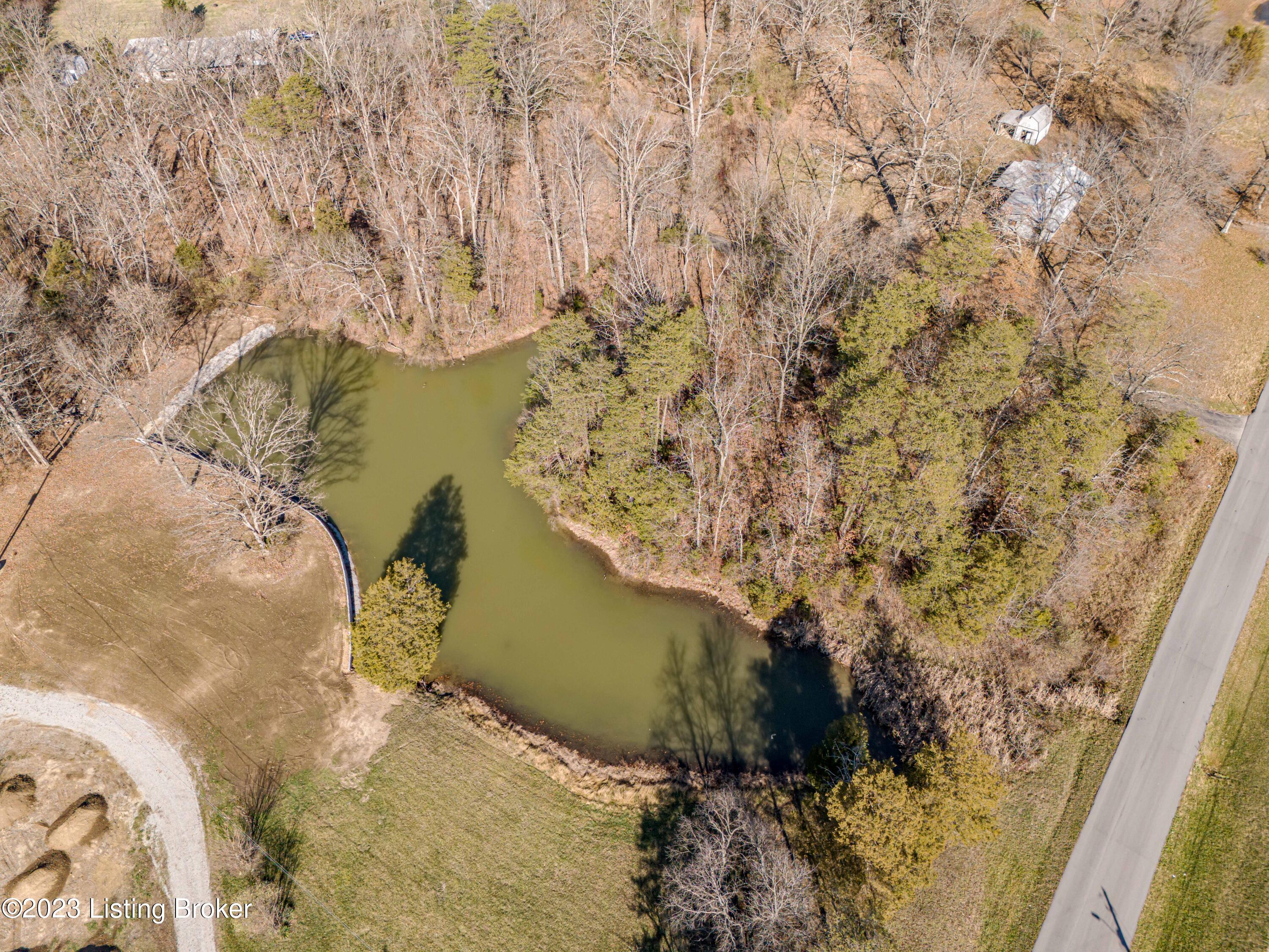 419 Hensley Road Shepherdsville, KY 40165 - Photo 5 of 19 5