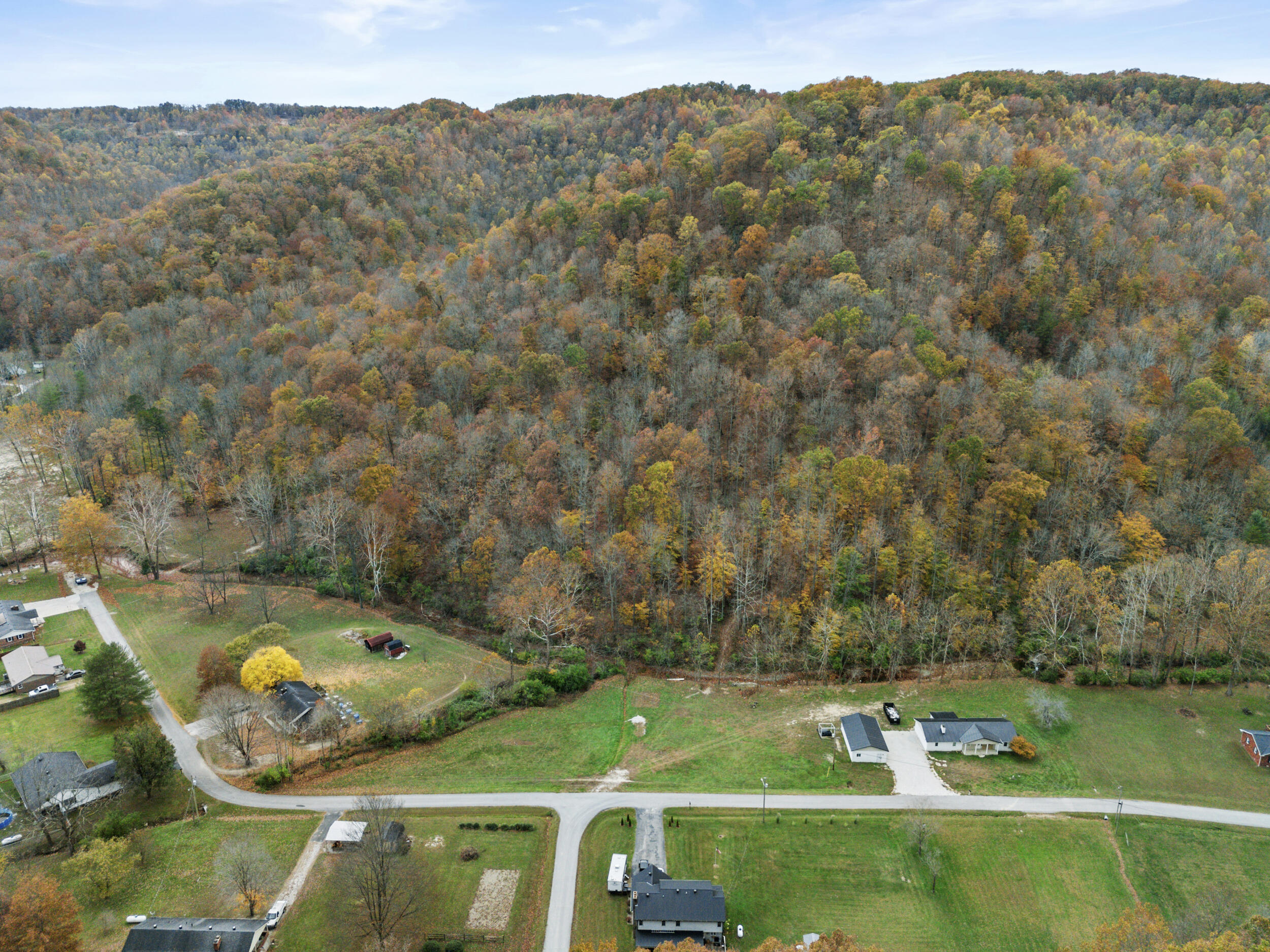 223 Sycamore Road Stanton, KY 40380 - Photo 40 of 44 40_dji_20241031165945_0295_d