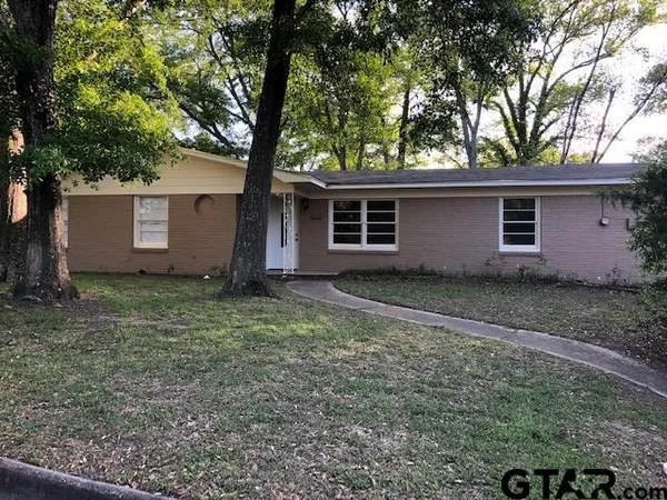 $229,900 | 2725 Brentwood Drive, Tyler, TX 75701