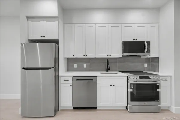 $2,800 | 10 Market Street, Unit C, Wappingers Falls, NY 12590